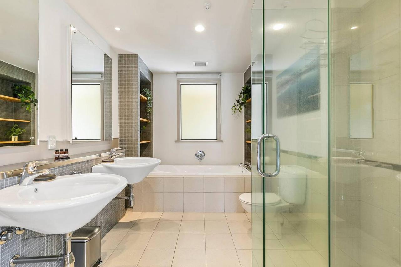 Enormous One Bedroom Beauty In Cbd! Free Parking Окленд Екстер'єр фото